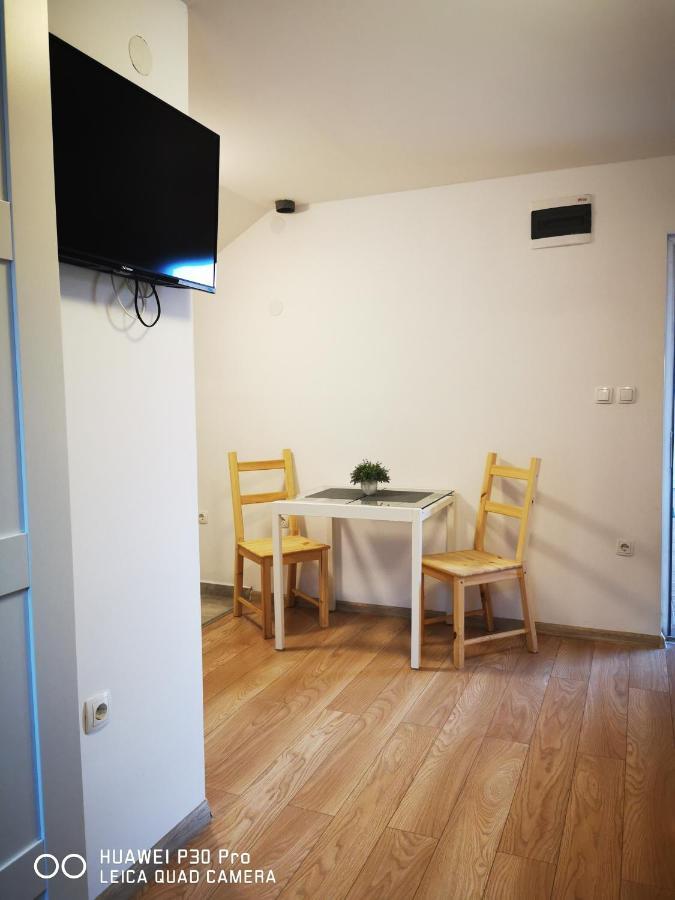 Vila Julija - Apartment & Rooms Otočac Eksteriør billede